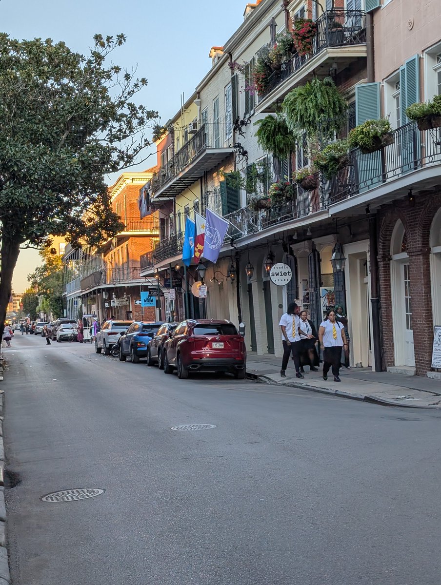 BeerRepBen's tweet photo. NOLA kind of a vibe 😎 https://t.co/GEn82Uk8tB