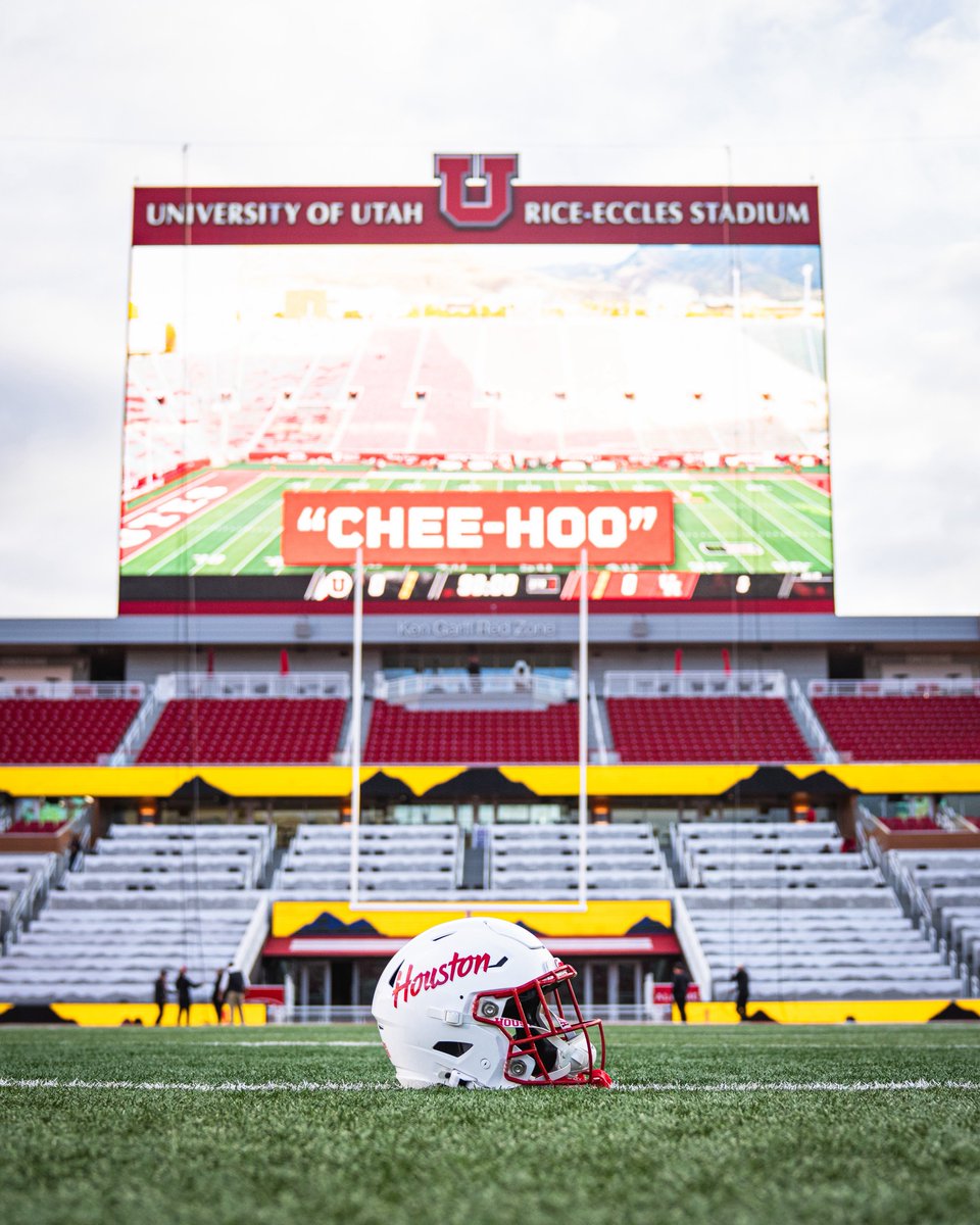 UHCougarFB's tweet photo. 📍Rice-Eccles Stadium

#BuiltByHouston x #GoCoogs https://t.co/JDT4s2pW1n