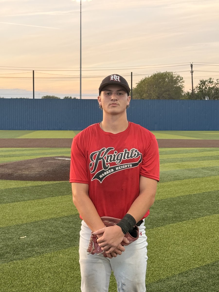 FiveToolSTX's tweet photo. F: Knights Black 7, TX Elite 0
PoG: @SeanTaylor28320 6 IP, 10K, 2H, 0ER https://t.co/eorEXAZdCH