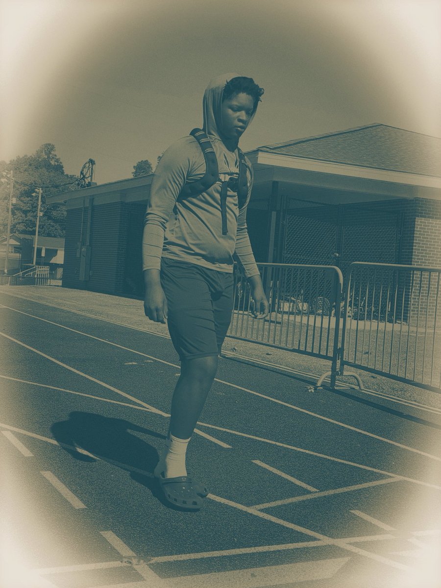 Jordanbroom_'s tweet photo. I know I’m not where I want to be I didn’t come this far just to be average. I’m going to keep working until the same people who overlooked me have no choice but to notice me. https://t.co/pom1evCXYn