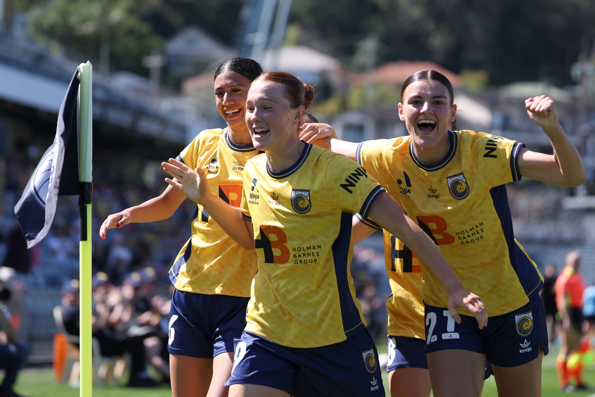 ccmarinersw's tweet photo. 𝗔𝗟𝗟 𝗼𝗳 𝘂𝘀 this weekend. 

#CCMvCBR @aleaguewomen #CCMFC https://t.co/EJsiaCet8E