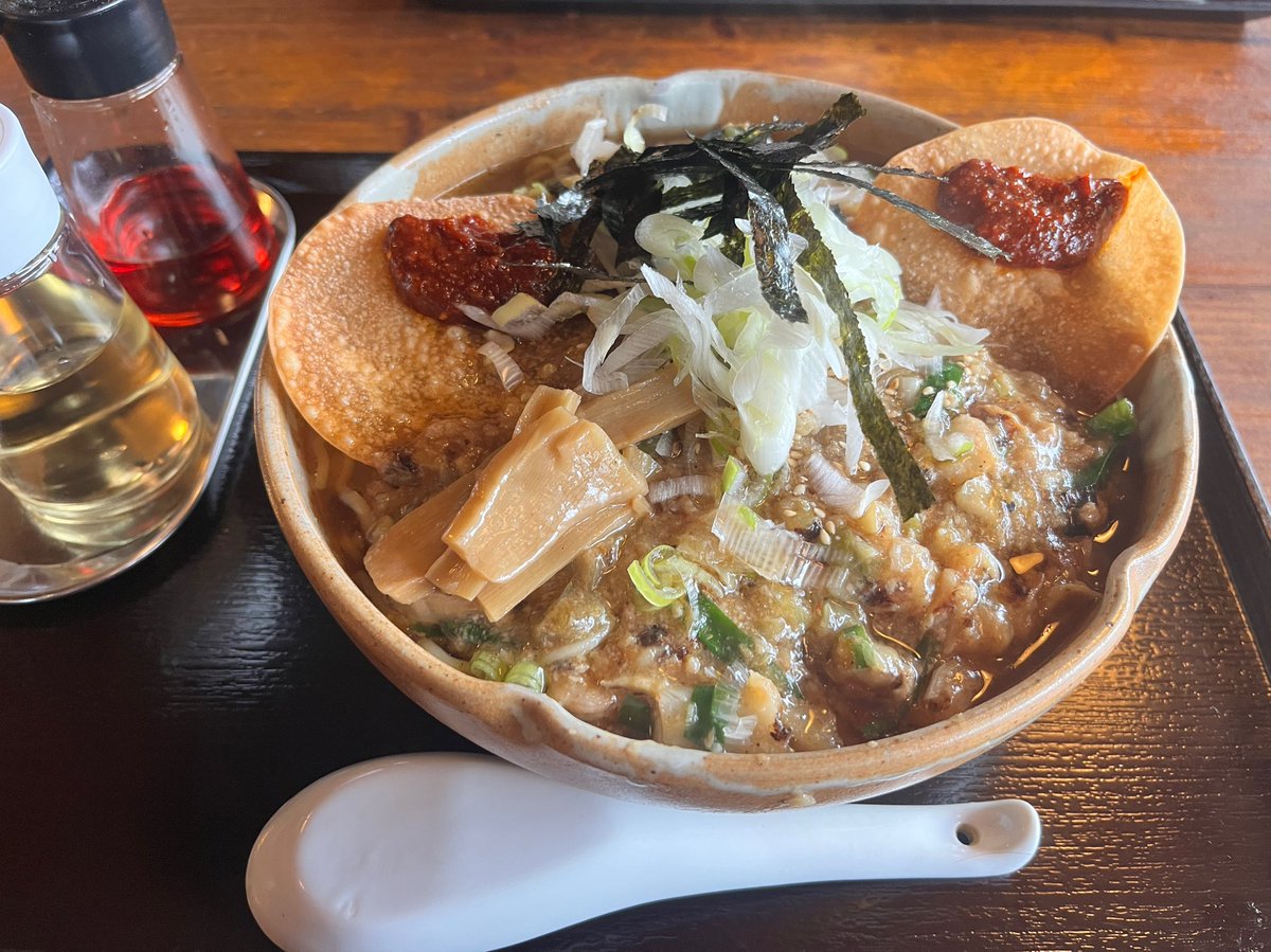 cmt_malt's tweet photo. 皮なし餃子あんかけラーメン、怖いものみたさで注文したんだけど今年で3指に入る旨さだった。クリエイティブすぎてびびった。 https://t.co/EpErqVzgPc