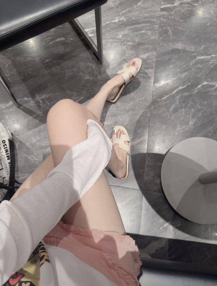 l_f1989d28's tweet photo. ตอนแรกก็ไม่เชื่อ จนกระทั่งลองใช้เอง... ไอเทมลับที่บิวตี้บล็อกเกอร์เกาหลีโหวตให้เป็นอันดับ 1!" 💖 ครีมกันแดดเนื้อซูเฟล่ บางเบา คุมมันนาน 
🆔be499

#สิงห์บุรี #รับงานสิงห์บุรี https://t.co/fAYKyQXo67