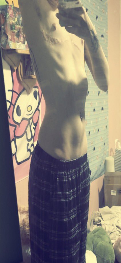 _suguruzsys's tweet photo. Maybe I’m skinnier today https://t.co/6CsBRJBS8R