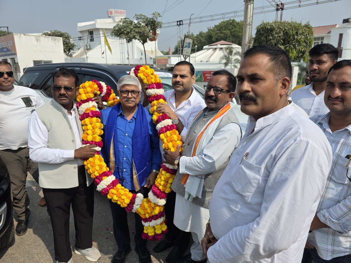AdvRajendraPal's tweet photo. 📍रायबरेली, चौक https://t.co/8pDsHr4mYY