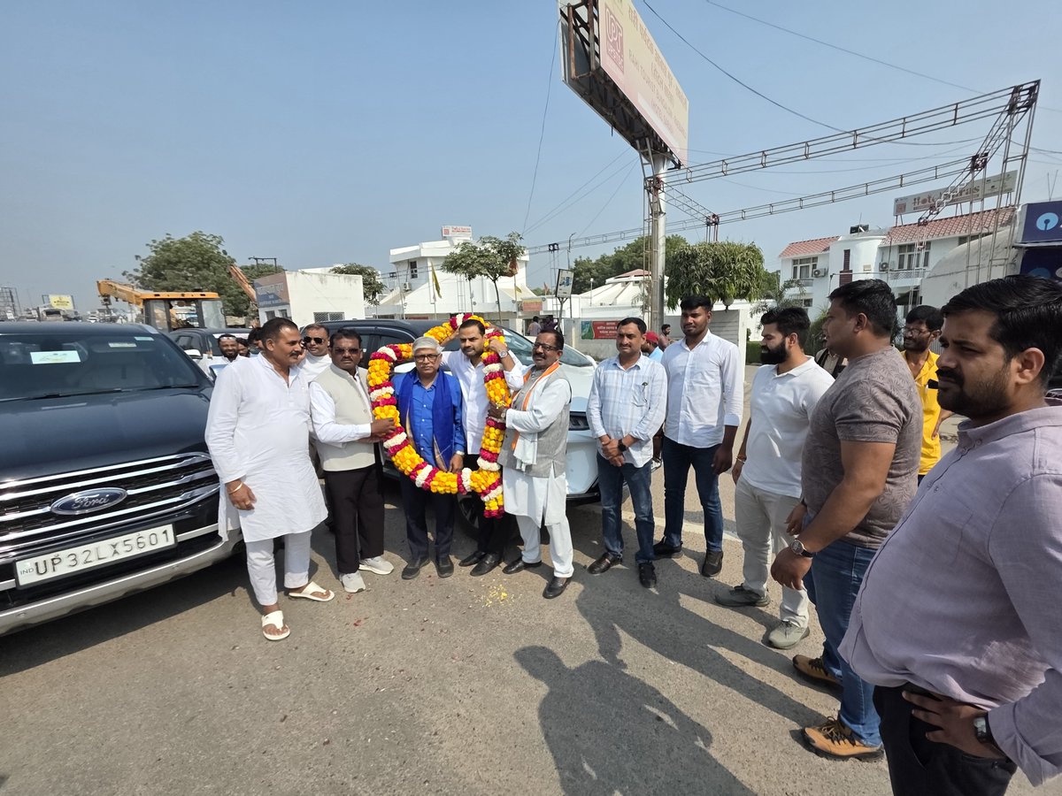AdvRajendraPal's tweet photo. 📍रायबरेली, चौक https://t.co/8pDsHr4mYY
