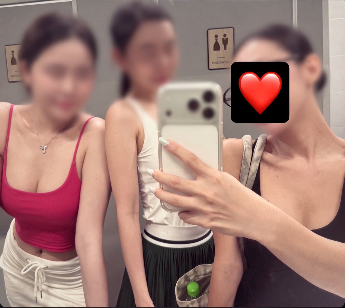 cogiaojas's tweet photo. Cuối tuần đánh pick cùng hội thợ săn :)), thấy mình nhiều hs nên bà nào cũng muốn làm gv hết là saoooo. Chắc mở lớp mình là gvcn còn cho mấy bả làm gvbm quá https://t.co/4DXd45a5oO
