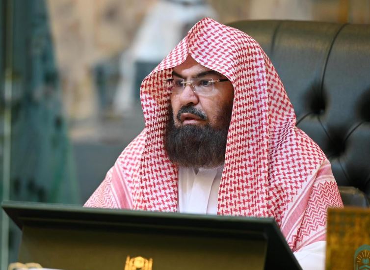 Akhbaar24's tweet photo. رئيس الشؤون الدينية بالمسجد الحرام والمسجد النبوي: استهداف #مكة_المكرمة والمدينة المنورة يؤكد نوايا الحوثيين الخبيثة

#معكم_باللحظة 

https://t.co/CDpEPvDbm4 https://t.co/0QDXvWaA8I