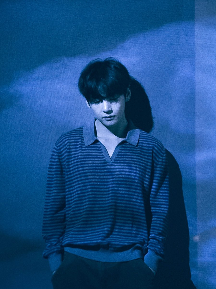 KTHIndonesia's tweet photo. Taehyung di Instagram post Jungkook (1)

🐰: Belajar dengan menggunakan model kesayangan https://t.co/2z0vgyjlpg