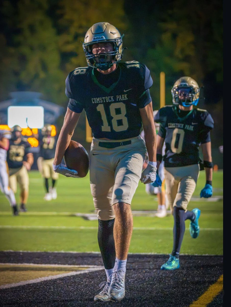 HenryV8760's tweet photo. 🔥 Week 9 stats 🔥 

- 3 catches

- 79 yards 

- 2 rec. Touchdowns 

- 37 yard pick 6

- 2 blocked punts 

@CoachSamz @LegacyWestMI @ACruse15 @MichFBFrenzy @PrepRedzoneMI @CoachCarsonWR @Brett_Meyer2 https://t.co/xlY90NMk7G
