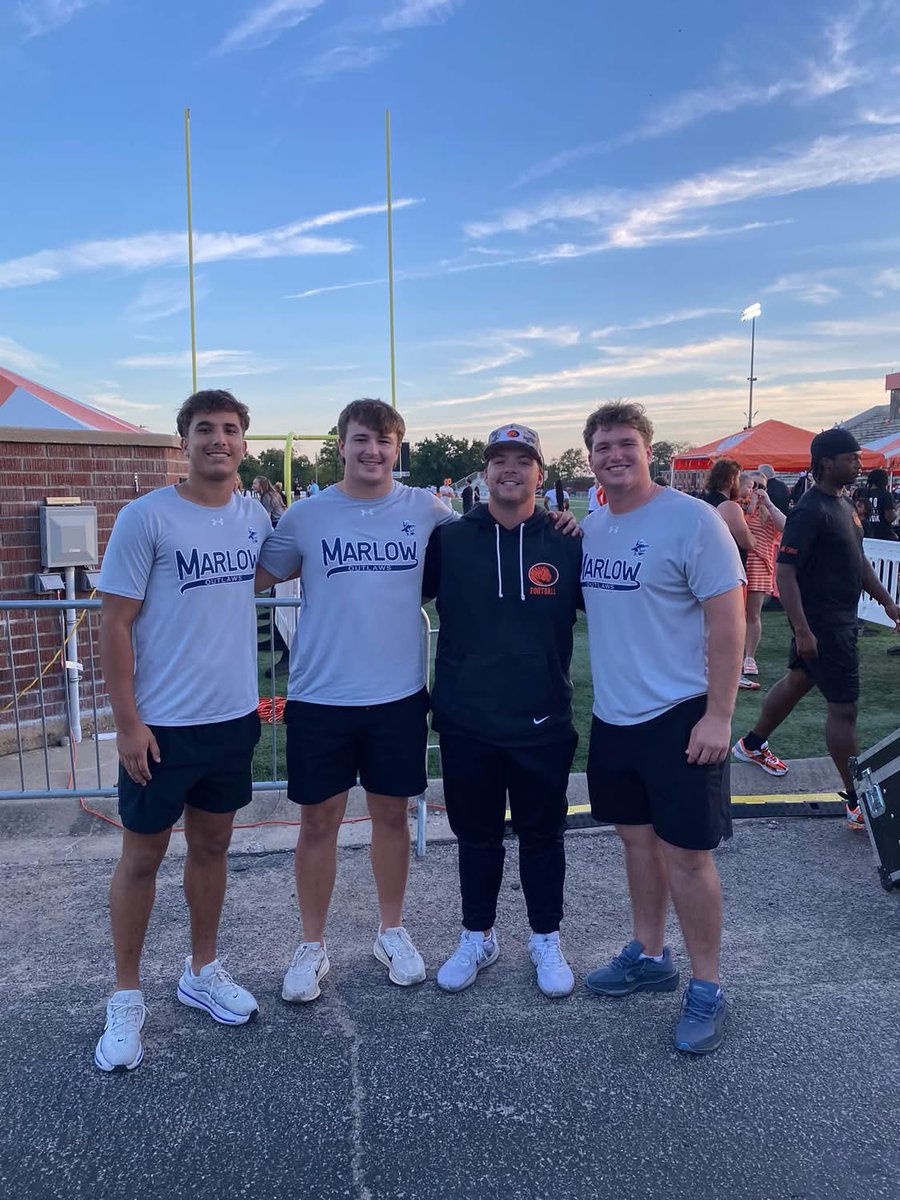 CleteGilbert's tweet photo. Thank you @ECUTigersFB for the gameday visit! I really enjoyed my time in Ada today!

@CoachMitch3ll @LitrentaJohn @CoachPeterGray https://t.co/U472YQXQDN