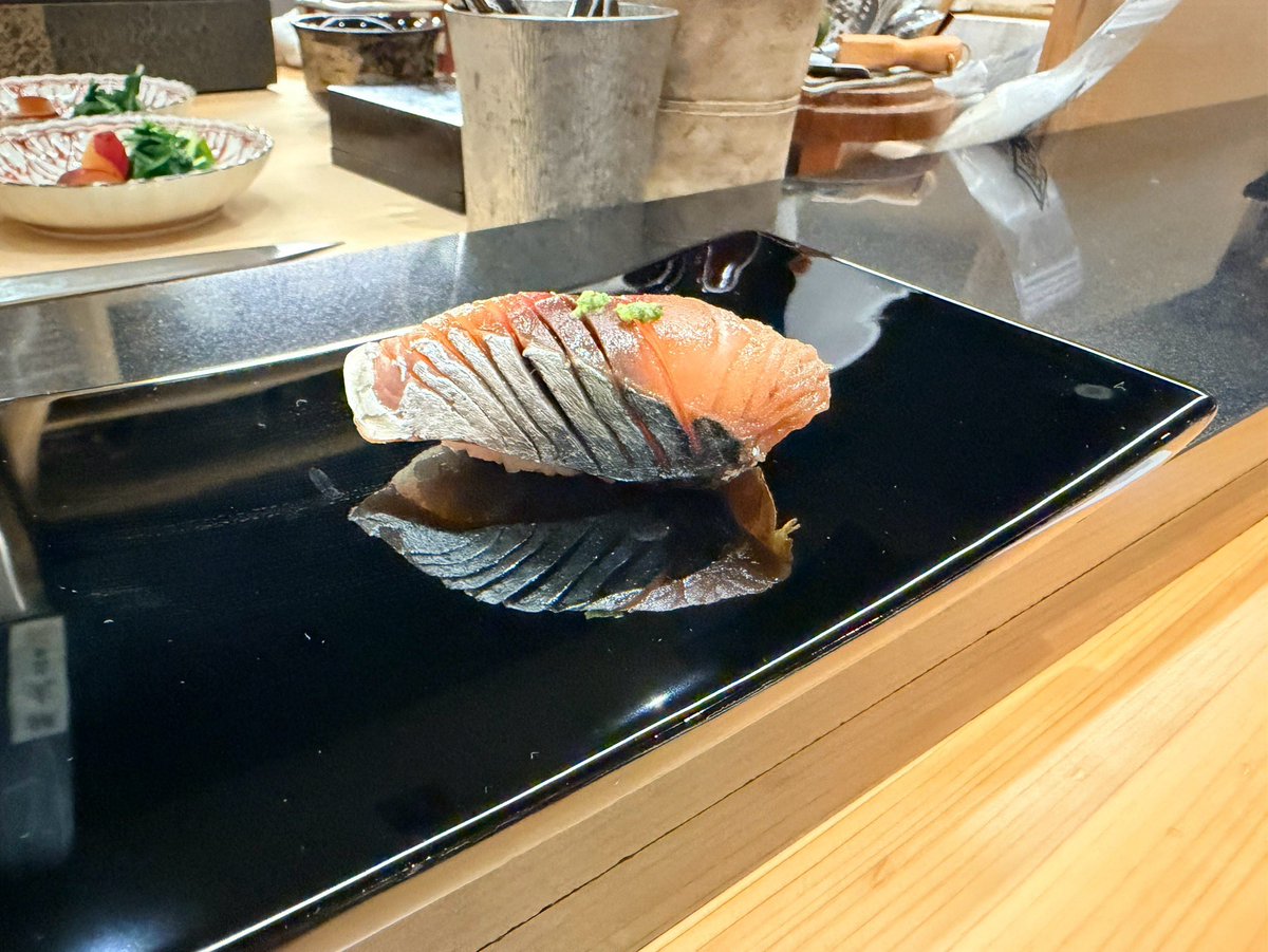 TMM_6614's tweet photo. 寿司と日本酒喰らいに弾丸で福井

昔、福井の案件で大胆なコスト削減をやりすぎまして、
某団体から「夜道、背中きいつけや」と
言われたことがあります。 https://t.co/FQjoxnzwGe