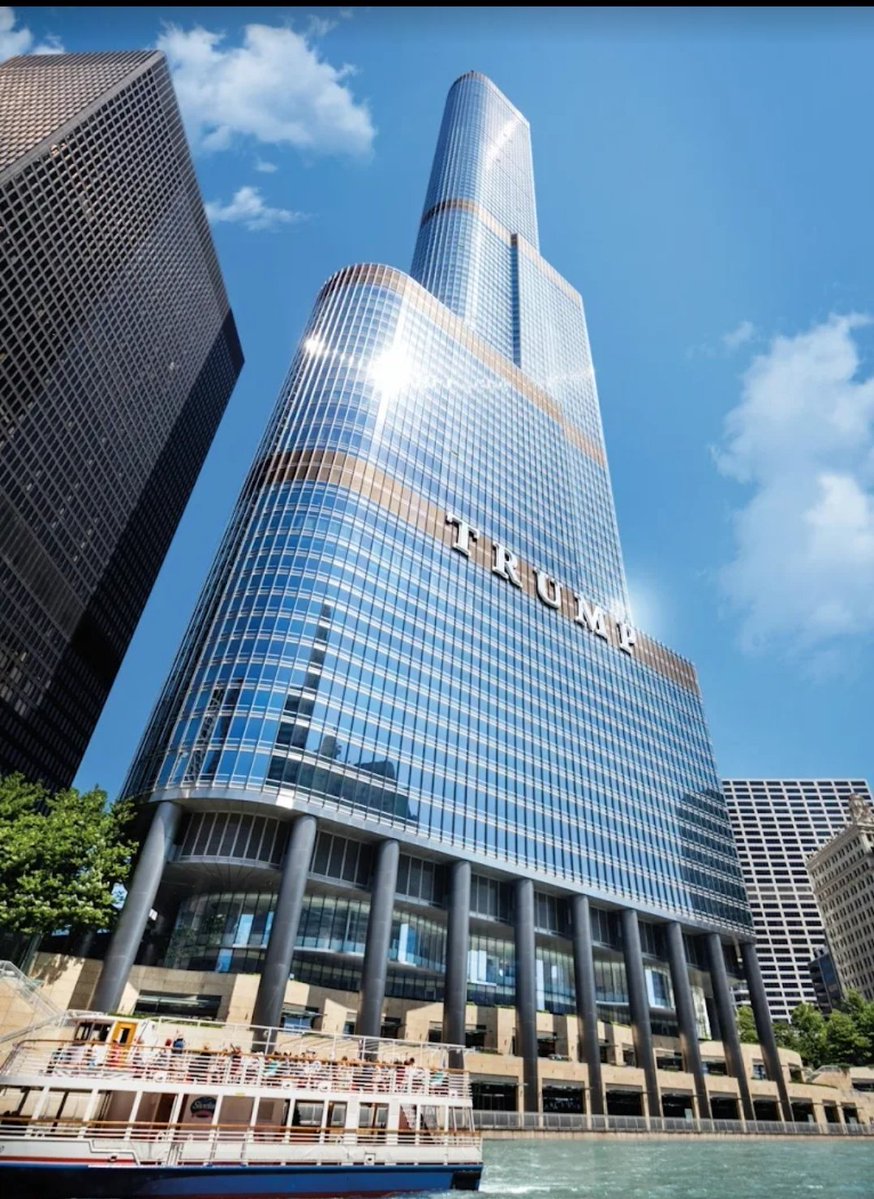LangmanVince's tweet photo. Barack Obama was trying to bash President Trump's architecture style today! 

Hey @grok which building in Chicago is better looking, Obama's Presidential Center or Trump tower https://t.co/l1FnVl8NCg