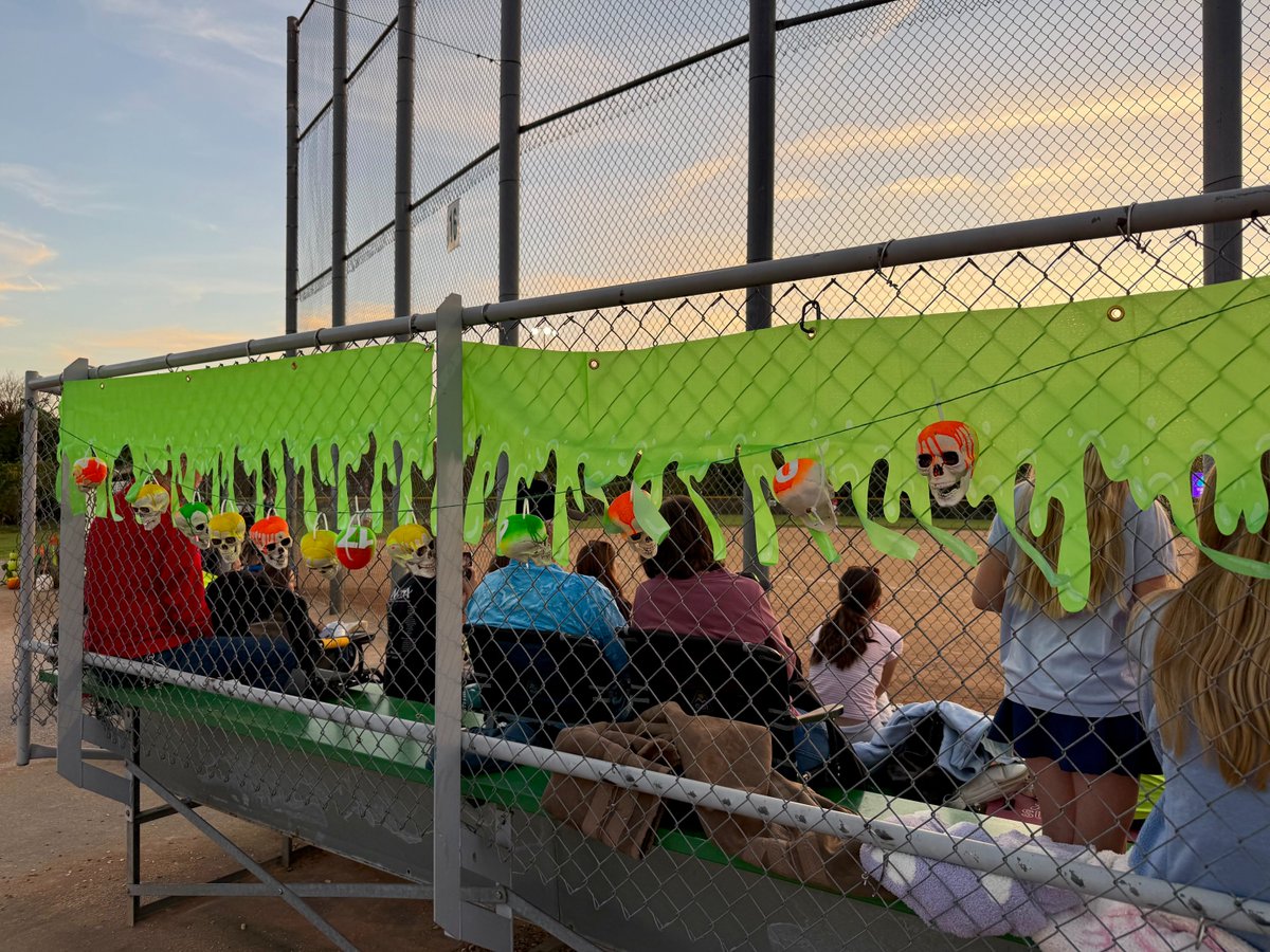 PerfectGameKC's tweet photo. Chaos Baseball brings the fright with a spooky graveyard, glowing neon colors, creepy skeletons, and tons of team spirit to the PGKC Halloween Havoc! ⚾💀  Good luck Sunday fellas! https://t.co/leQIItjs1e