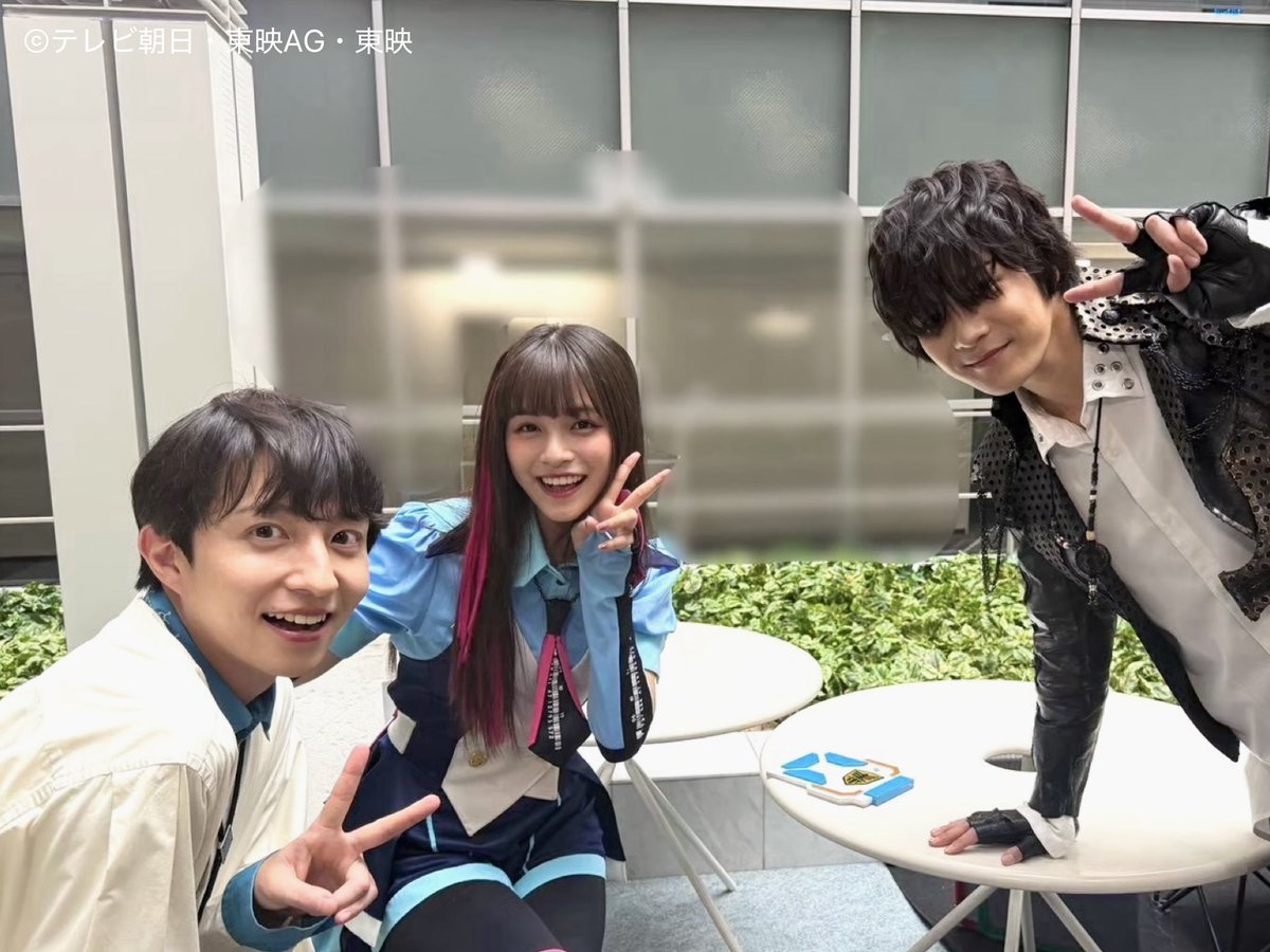 kohana_arisaka's tweet photo. 『角醒ハンターオメガホーン』
第拾四話「守り抜け！ハンターVS機炎角！」
ご視聴ありがとうございました！

ついについに！！！
やっと会うことができました😭3人揃って資料課です！！

次回もお見逃しなく📢

@ProjectRED_Toei 
#有坂心花 #角醒ハンターオメガホーン #アギちゃん #おかえり弩城怜慈 https://t.co/9Xnox7P3I7
