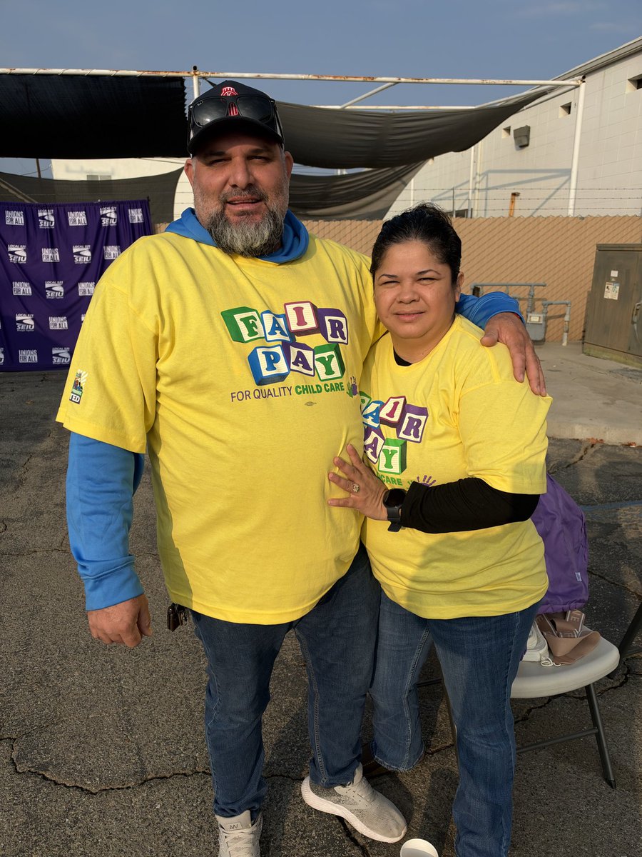 FightForAUnion's tweet photo. Today we stood strong with thousands of working people across the country demanding Corporation Out of Politics. We will fight for a future where working people have #MoneyPowerRespect from the streets to the voting booth #WorkersVote https://t.co/9Sbua58pQS