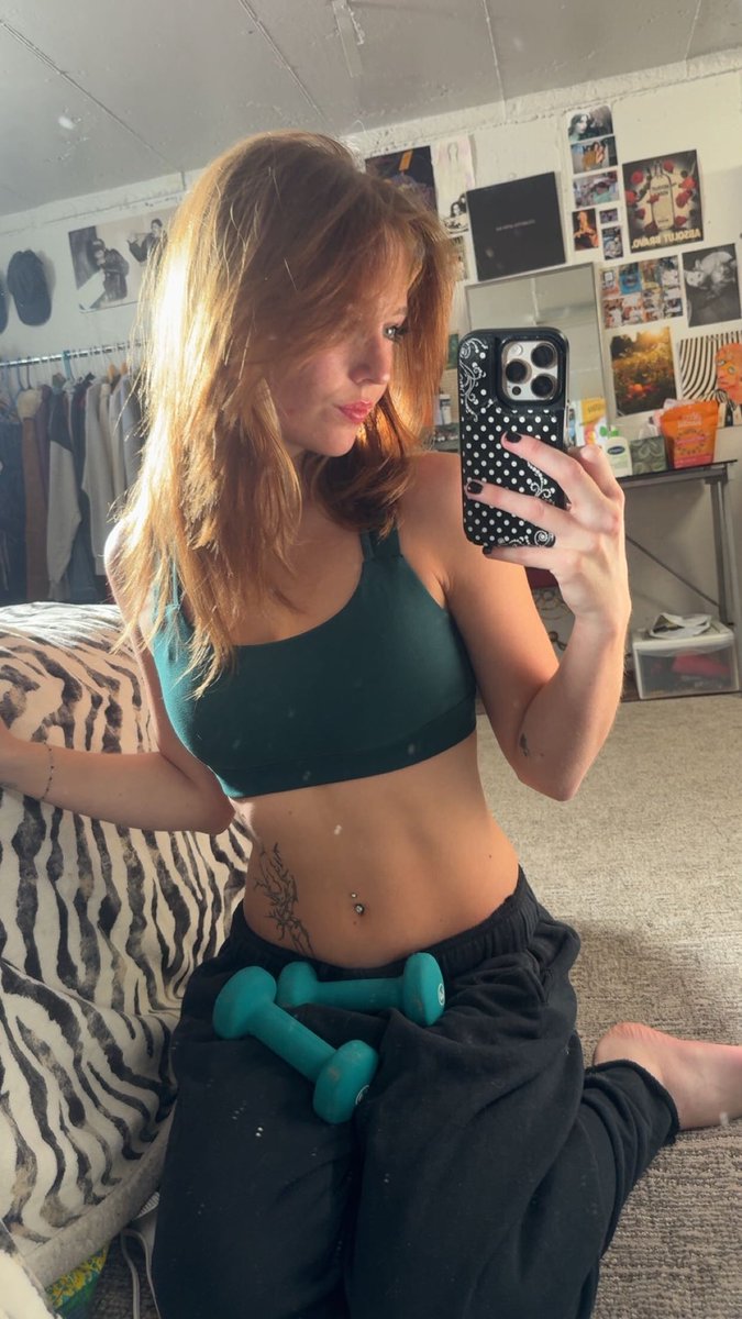 xxx_pincess's tweet photo. This felt too good not to tease y’all. https://t.co/9UJmp9cNiy