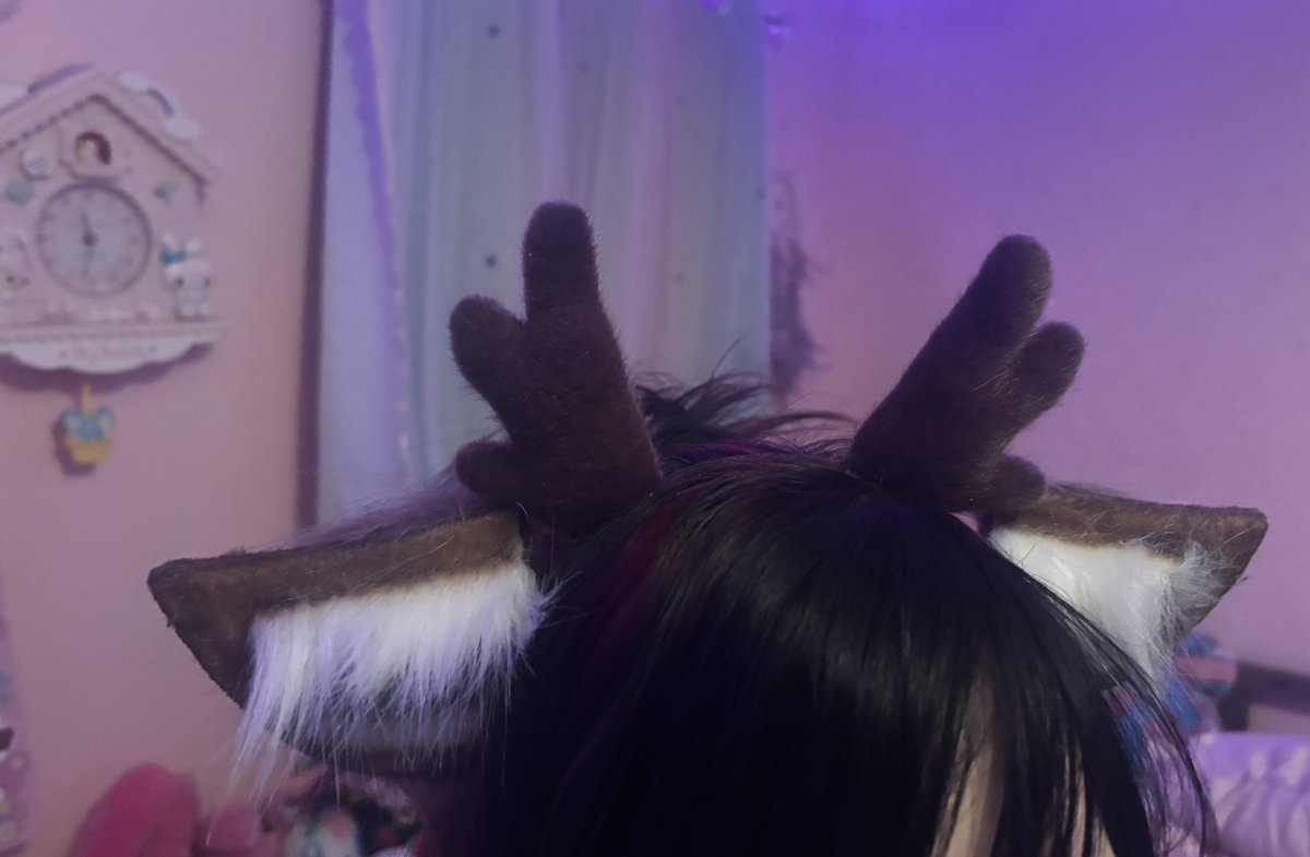 angelleholiday's tweet photo. dess came back???? https://t.co/88Txt8DRKH