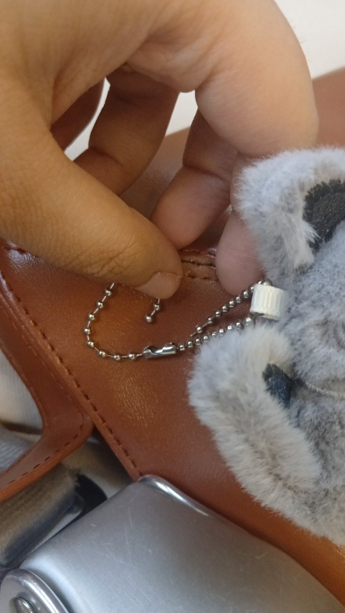 tskzsaurus's tweet photo. Soo....this happened....the wolfchan is completely alr but the chain broke 😭😭😭😭😭😭😭😭😭😭😭😭😭😭😭😭💔💔💔💔💔💔💔💔💔💔💔💔💔💔 https://t.co/bwN5IzxlLz