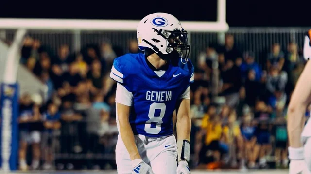 Bucknuts247's tweet photo. #OhioState offered a 2027 wide receiver committed to another #B1G school.
https://t.co/7NdLnmH6pU https://t.co/TixfZdIWOr