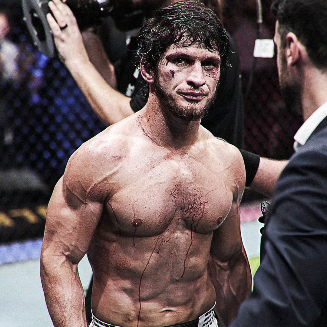 ChampRDS's tweet photo. No excuses from Movsar Evloev following the loss to Alexander Volkanovski 💪

"Alhamdulillah for everything. Today wasn’t my day. Everything is written by Allah, and I accept whatever He has planned for me.

Congratulations to Volk. He was the better man today. Thank you to the UFC for giving me the opportunity to fight for the title, and to all my fans."
