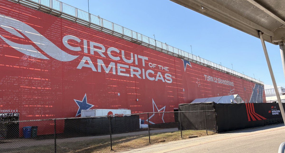 Smarttech01's tweet photo. Biggest weekend of the year for #Austin #F1 https://t.co/fjhunXnKSs