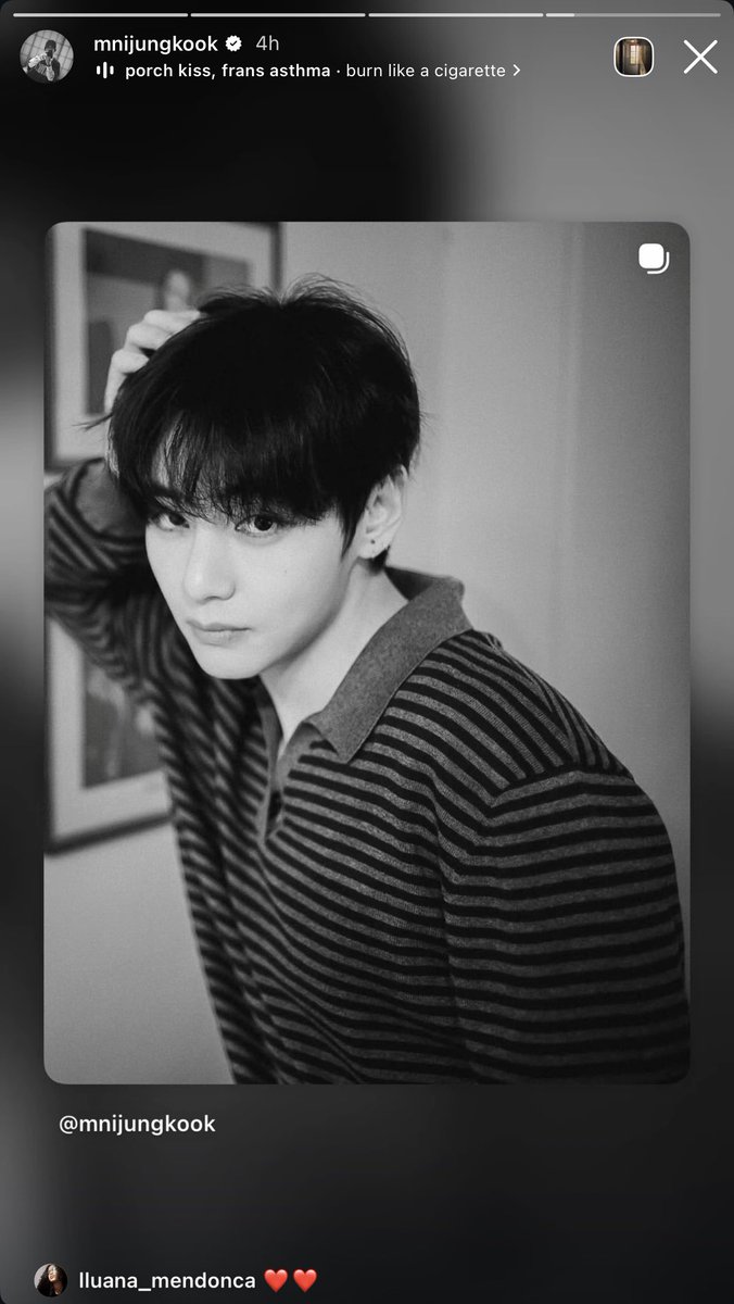 kthjjg's tweet photo. jungkook posts taehyung for two hours before the concert    and     taehyung reposts jungkook first thing after the concert 😭 https://t.co/CeH0NVBjAj