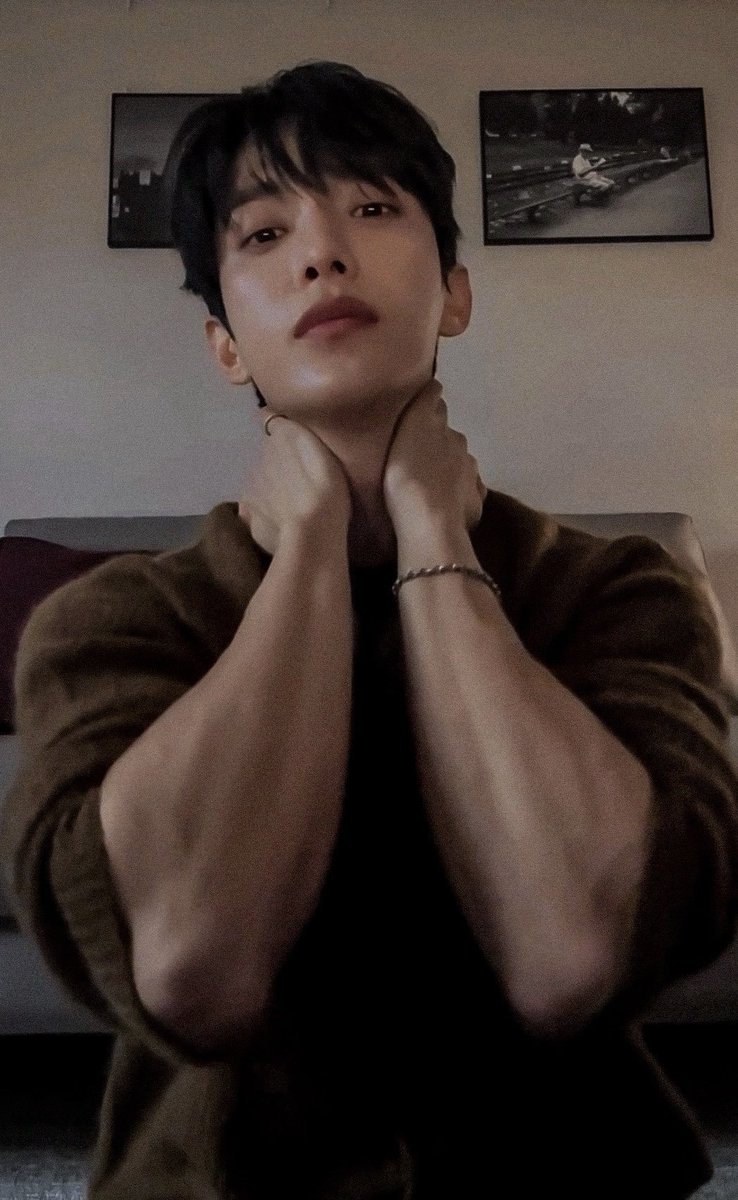 b3sideyooui tweet picture