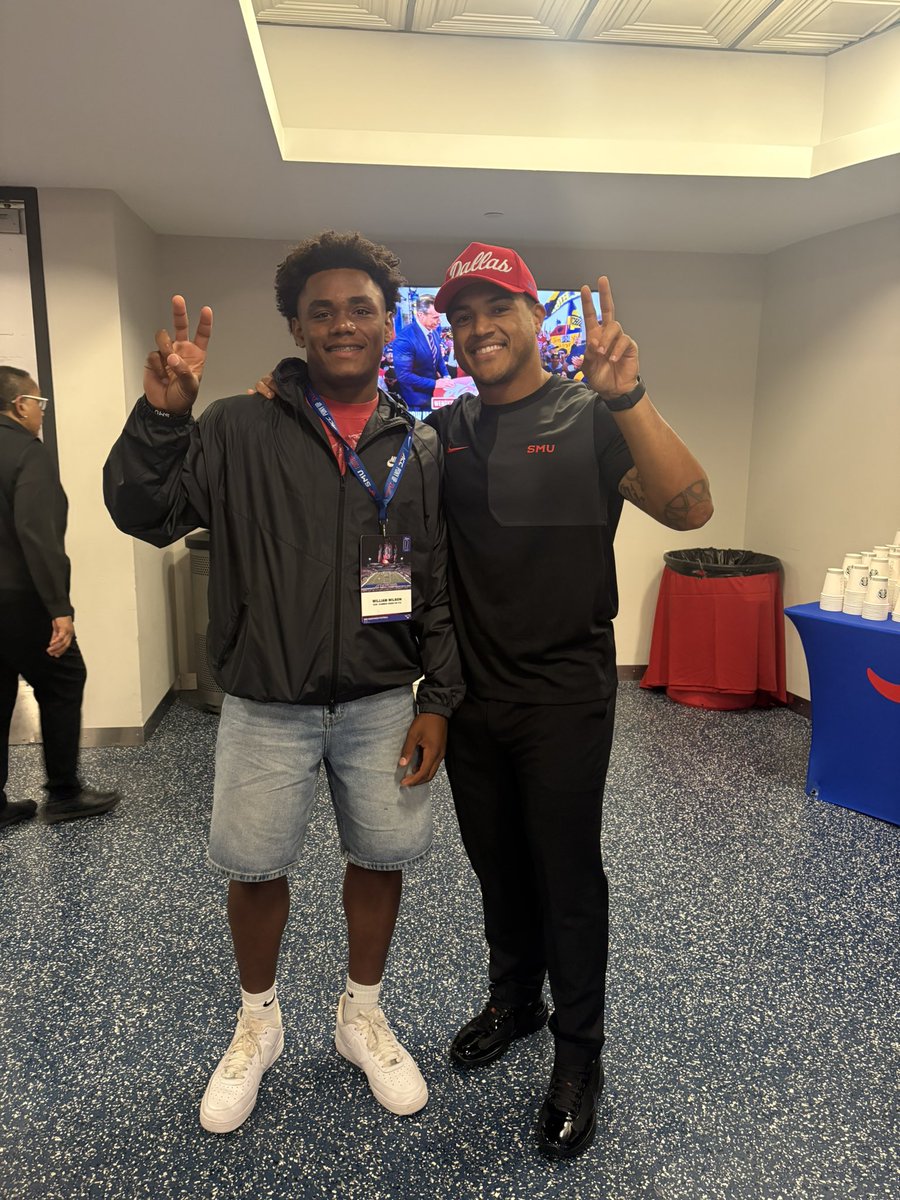 WilliamWilsonLB's tweet photo. Blessed to receive my 2nd D1offer from @SMUFB after a great conversation with @CoachMesser_ earlier today!

Thank you to the entire coaching staff for giving me this opportunity!

@CoachMoCrum @Thamannjr @mrfootballwait @cmsully22 @samspiegs @GPowersScout @adamgorney https://t.co/tyabJyXIEZ