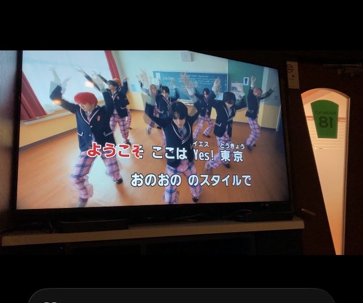 tsubakiy's tweet photo. 昨日は帰省した娘とカフェとカラオケへ。キャロットケーキが美味しすぎで。カラオケでは大好きなHAZEをまた気持ちよく歌わせていただきました。早速スピニンスピニン♪もしてきましたよ。バインの天使ちゃんは見事に撃沈w  ケーポ好きな娘はすっかりエビダン縛りでしたw https://t.co/cDKg5tf9to