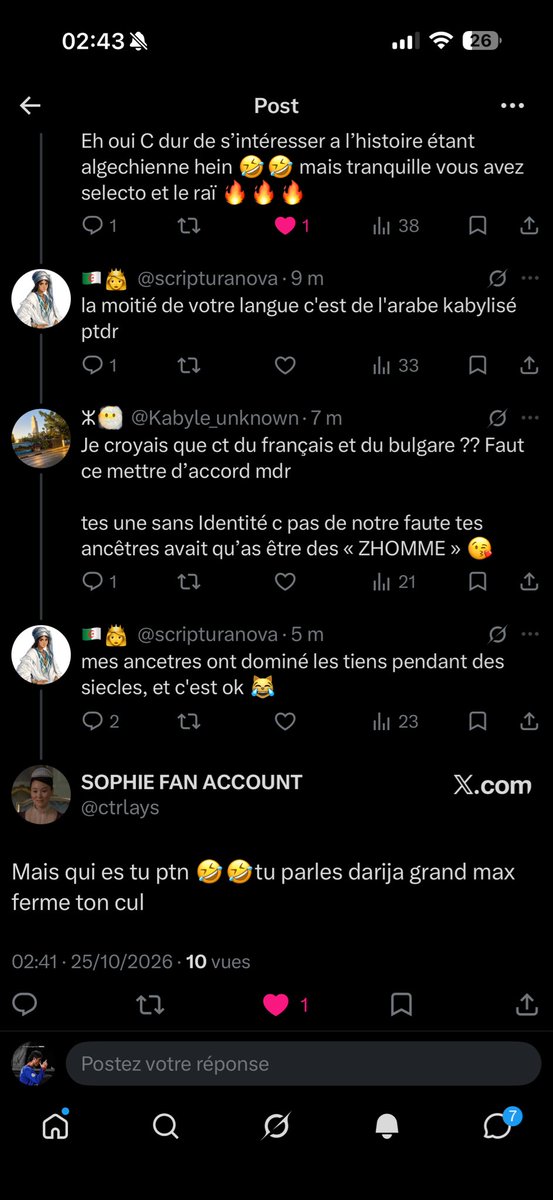 cankr947's tweet photo. Un turc et deux maghrébines contre une arabe convaincue d’être issue d’un peuple élu au dessus de tlm 🤣🤣

On vous aime pas et votre ego de merde ça se finit comme ça quand vous l’ouvrez 

Histoire de merde, physique de merde, culture de merde rien ne va. https://t.co/cpLj4r9ssO