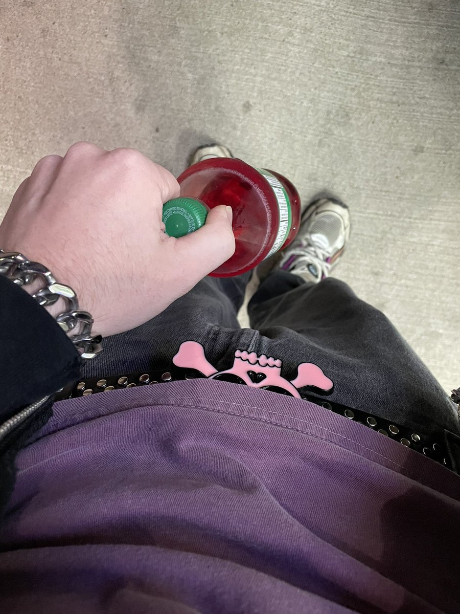 percrevenge's tweet photo. Dem 🥷 that be sippin fake drank that is not us https://t.co/aeOVoYU4eR