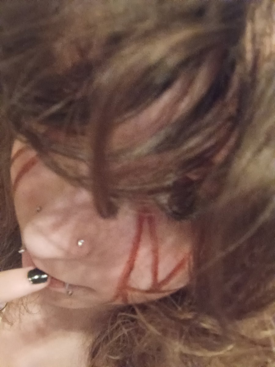 Layatla's tweet photo. SFW - MAKEUP, twitter não me bane por favor / decidi postar no twitter tbm, eu me esqueci do quarto risco no do Gro-goroth, juro q não sou poser 💔 https://t.co/HM2QLVsImu