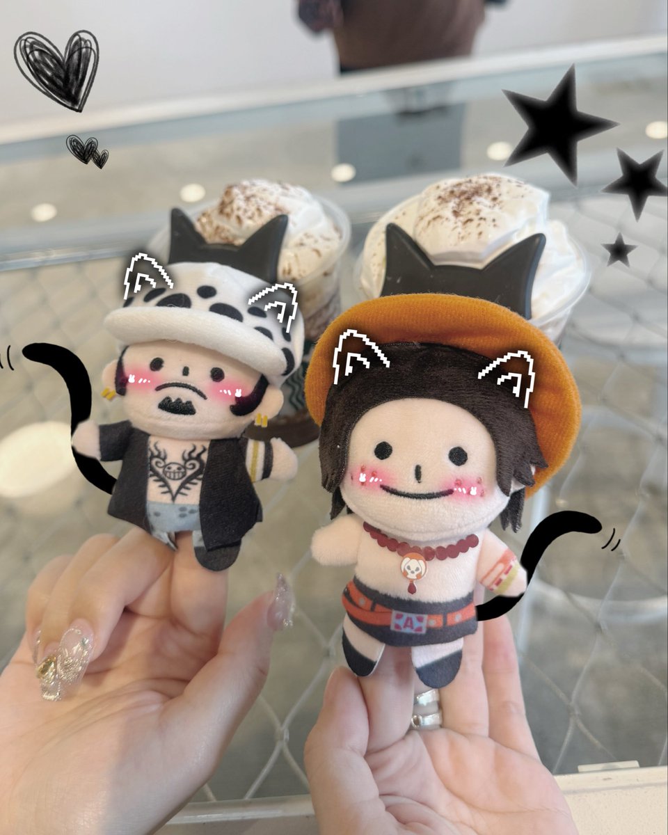 obitomarulo's tweet photo. スタバのねこ耳カスタマイズ🐈‍⬛
黒猫さん品切れ多かった😓

 #ONEPIECE https://t.co/q5bbNUjhCa