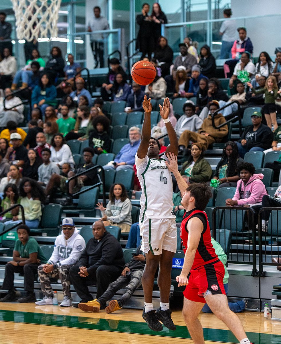 GGC_MBB's tweet photo. Men’s basketball lights up scoreboard to win second straight home game.

📰 - https://t.co/bsUX3z0DcG

#ClawsOut https://t.co/kZyJXF1YmE