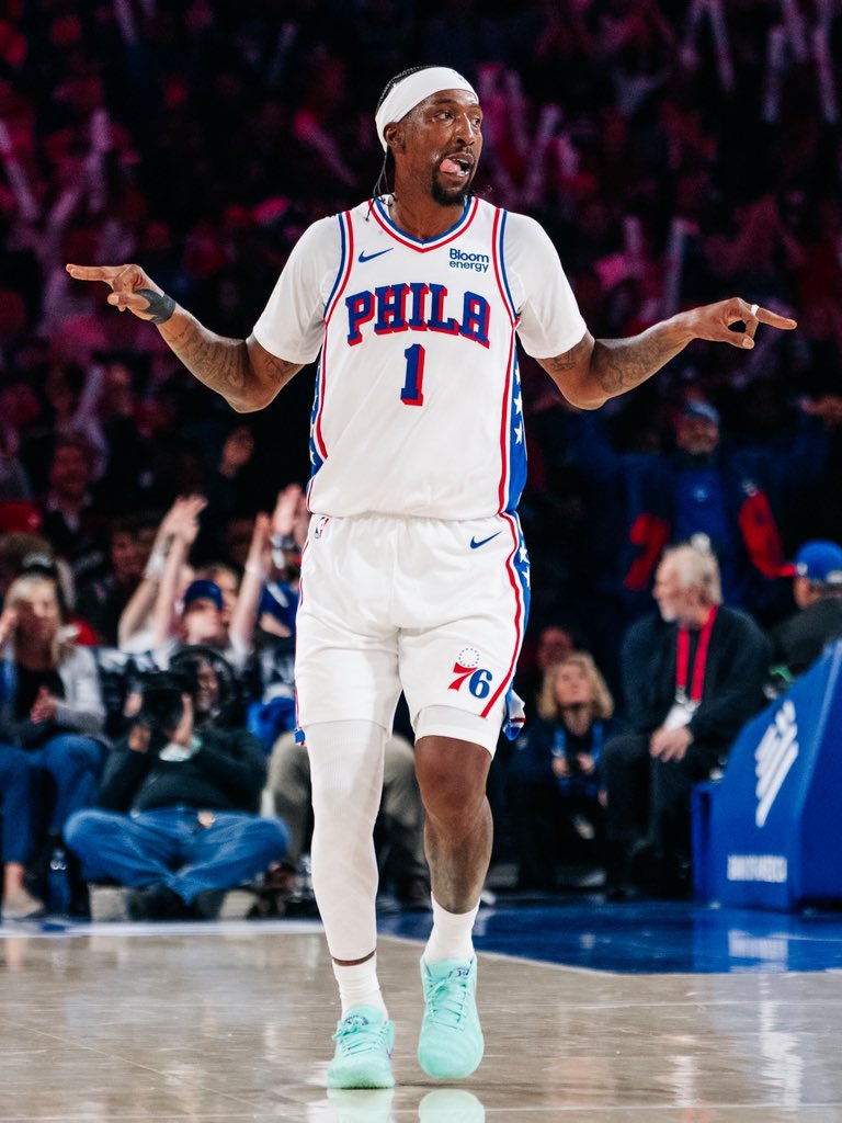sixers's tweet photo. PLAY. THE. SONG. https://t.co/9PD2mOKFmF
