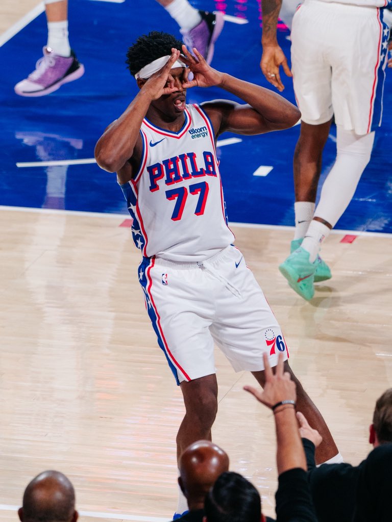 sixers's tweet photo. PLAY. THE. SONG. https://t.co/9PD2mOKFmF