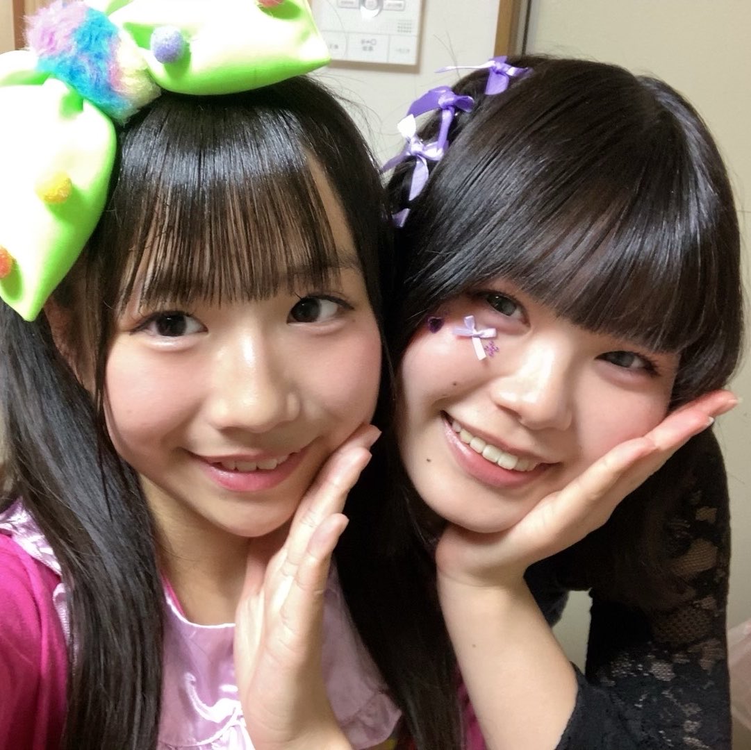 cocomicoco0312's tweet photo. 今日はりんくちゃん卒業式💚
みんなの気持ちをりんくちゃんにリンクさせよう🥺💚💚

さみしくて卒業やめてってヤダヤダしたい気持ちだけど、りんくちゃんの笑顔と歌声と存在をちゃんと目と耳と心に焼き付けて最高のライブにします！しようね😭💚

色々な応援の仕方で🆗
楽しもう！

#チキータ #りんく https://t.co/OQnQ7t2fHs