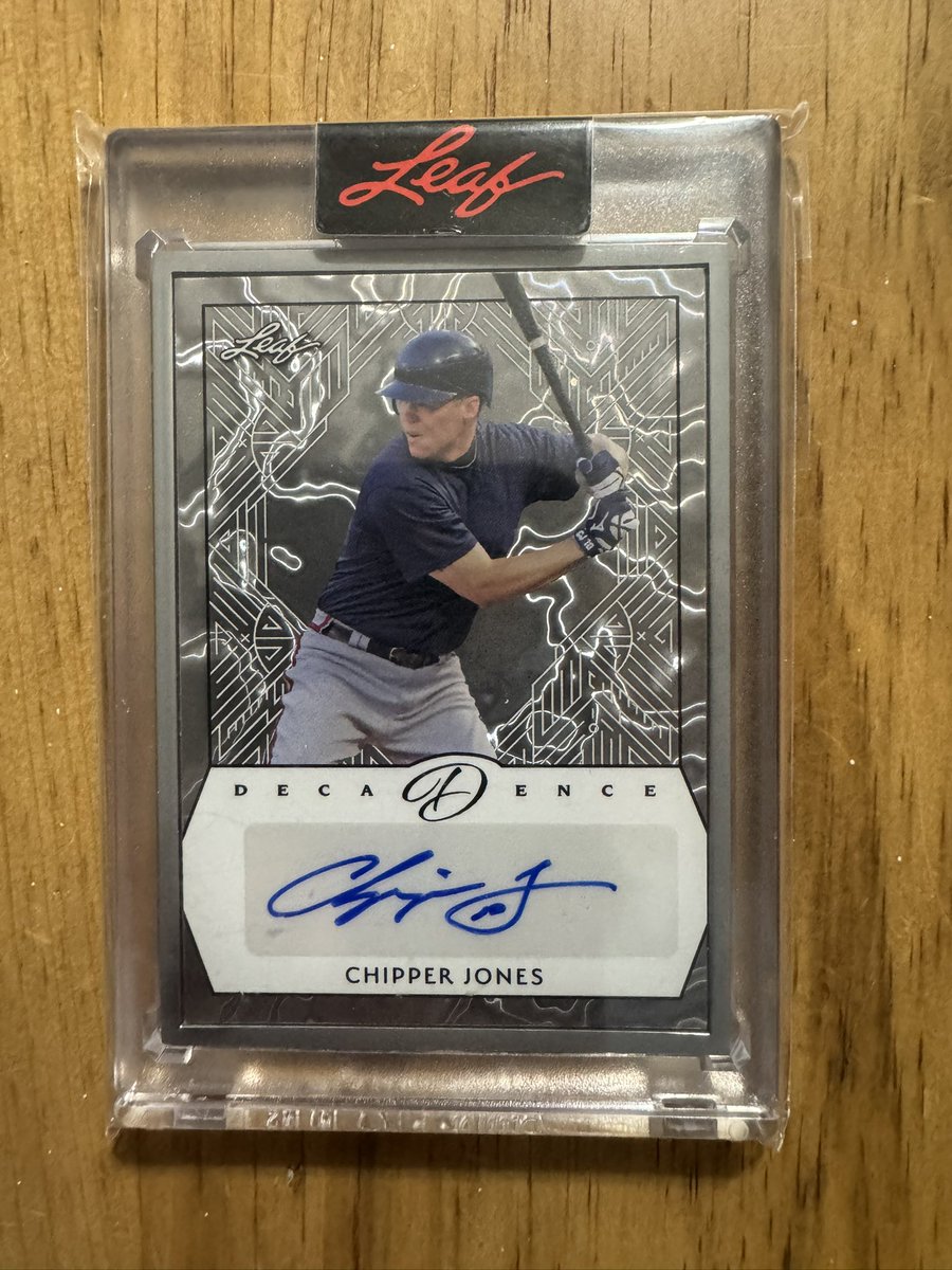 Kemptribe's tweet photo. @cardboardbst @3bangerbreaks Chipper Jones auto /2-$70.00 BMWT https://t.co/RFWewZzJKE