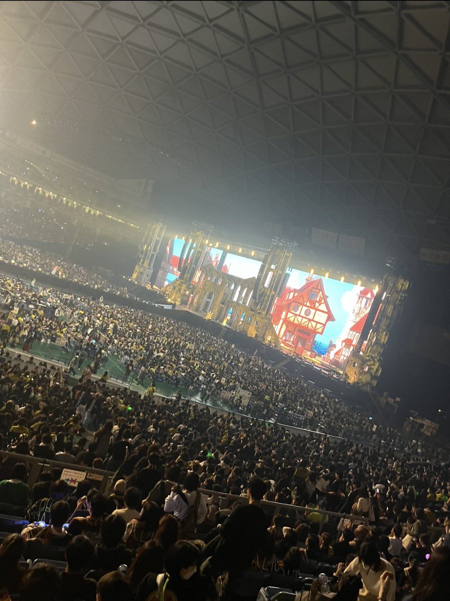 hat_RingoJam's tweet photo. この写真がバベルの初日がもう1年前か
この席めちゃくちゃ当たりだったんだよないちばん見やすかった
BABEL no TOH映画化待ってます
#BABELnoTOH https://t.co/HQ8ozfezcX