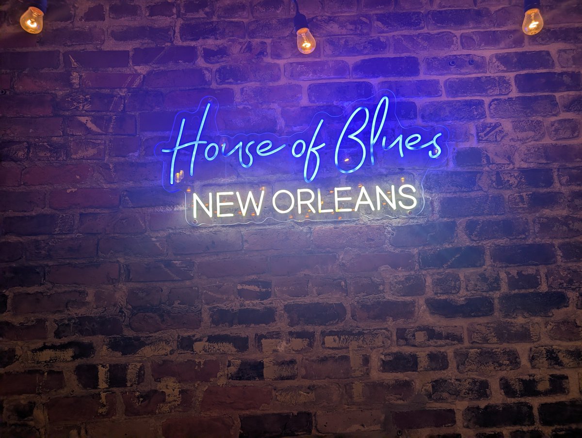BeerRepBen's tweet photo. Coolest bar so far. Absolute vibe. https://t.co/paYPug2ku9