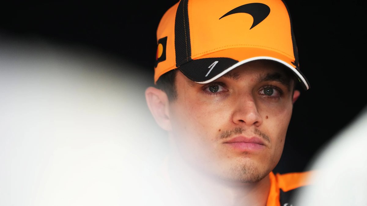TrackSimsF1's tweet photo. What the McLaren drivers had to say after Austin Qualifying.

Lando Norris -- "The car was the best it's felt, but I just did a crap job."

Oscar Piastri -- "I think the car has the potential to be quick, but it's just incredibly difficult to drive. It has been a challenge from the first lap yesterday until now"