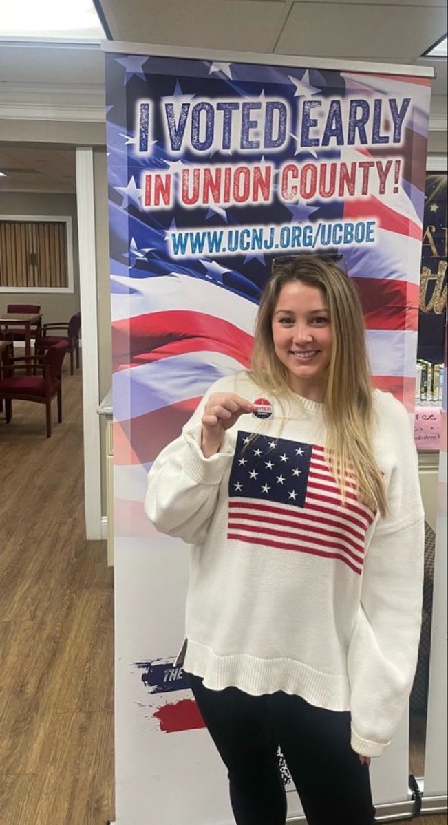 reporter141's tweet photo. New citizen right unlocked! ���🇸 https://t.co/7CRcuT2m0E