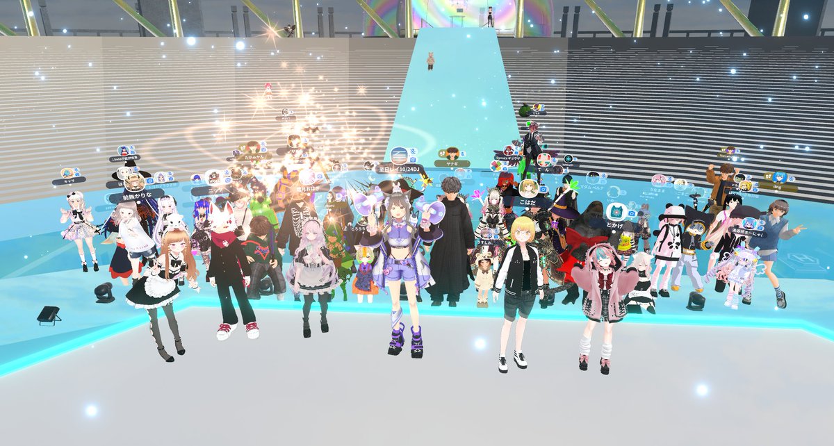 kohadachaan's tweet photo. 昨日は #かわ音 秋SPへのご来場、ありがとうございました！clusterでの制作・パフォーマンス活動の集大成の気持ちで取り組みました。メンバーの方一人一人の才能と、それが組み合わさって思い出深いショーになりました！❤️

来月からの通常回もおねがいします！
コメントに制作ノートをつけました！ https://t.co/5BzI7EkxVT