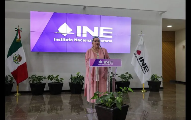 PFifiona's tweet photo. "No me voy, me mantengo firme en el Instituto..." - Guadalupe Taddei https://t.co/hgo6xKgpTj