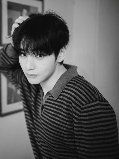 btsonyeo7's tweet photo. 제 픽은요 https://t.co/rTDX36Q2Am
