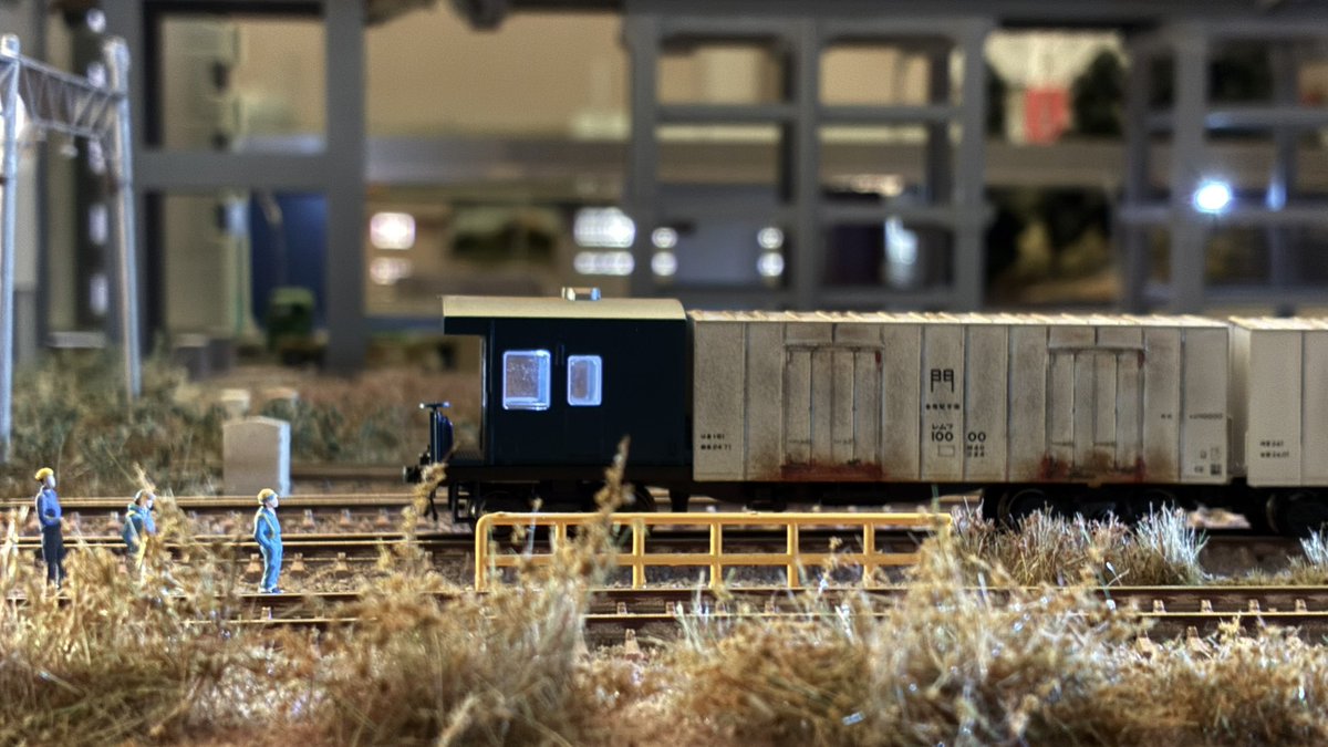Re_Color_train's tweet photo. 【東京・本店4階】昨日ご来店のお客様⑥

EF65重連 レサ10000系とびうお・ぎんりん

※ 3,4番線使用

#リカラー #Re_Color #鉄道模型 #ｎゲージ  #レンタルレイアウト https://t.co/4SfuPTtSIe