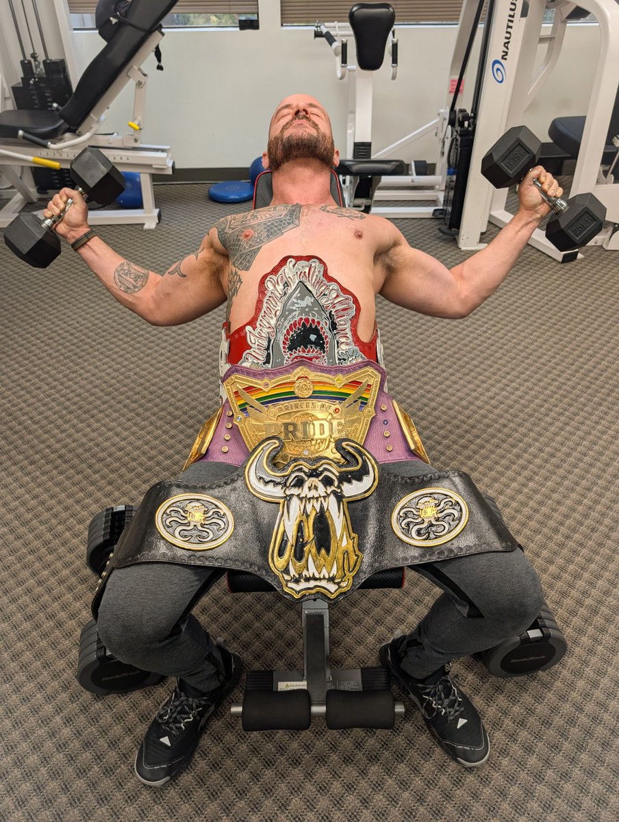 link2futureftf's tweet photo. Life is all about balance.
@fullqueer @officialUGWA 
Pics by @CodyDarkstalker https://t.co/JmxO28BCFd