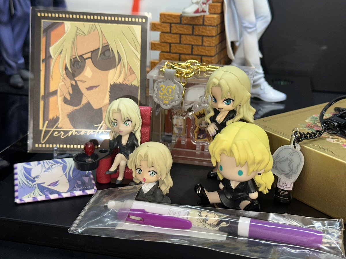 Noir_Ameta's tweet photo. 少しずつ増えていくベルモットコレクション🥀🍷

やっぱりベルモットが一番好き。

#名探偵コナン #ベルモット https://t.co/bP15ACBKOS