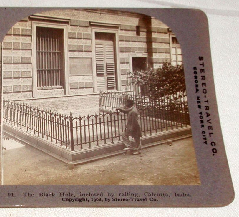 Paperclip_In's tweet photo. Today, a forgotten alley beside the General Post Office, Kolkata is the site of the infamous 1756 Black Hole of Calcutta which possibly gave the name to the celebrated cosmic phenomenon.

How cool is that? 

12/12 https://t.co/MoNxFiOBWA